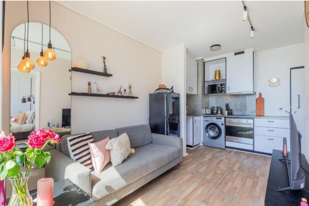 Flamingo Sunset Apartment